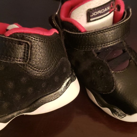 Youth Jordans size 7 - Picture 5 of 6